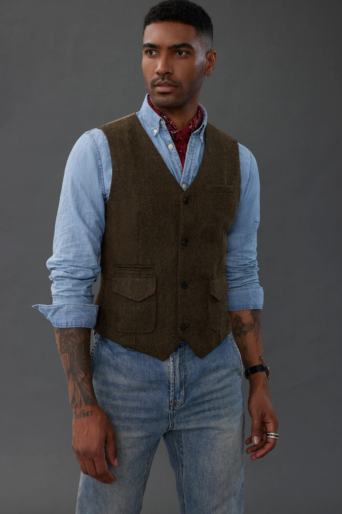 Men's British Herringbone Tweed Vest Casual Wool Blend Waistcoat with Pockets - Image 16