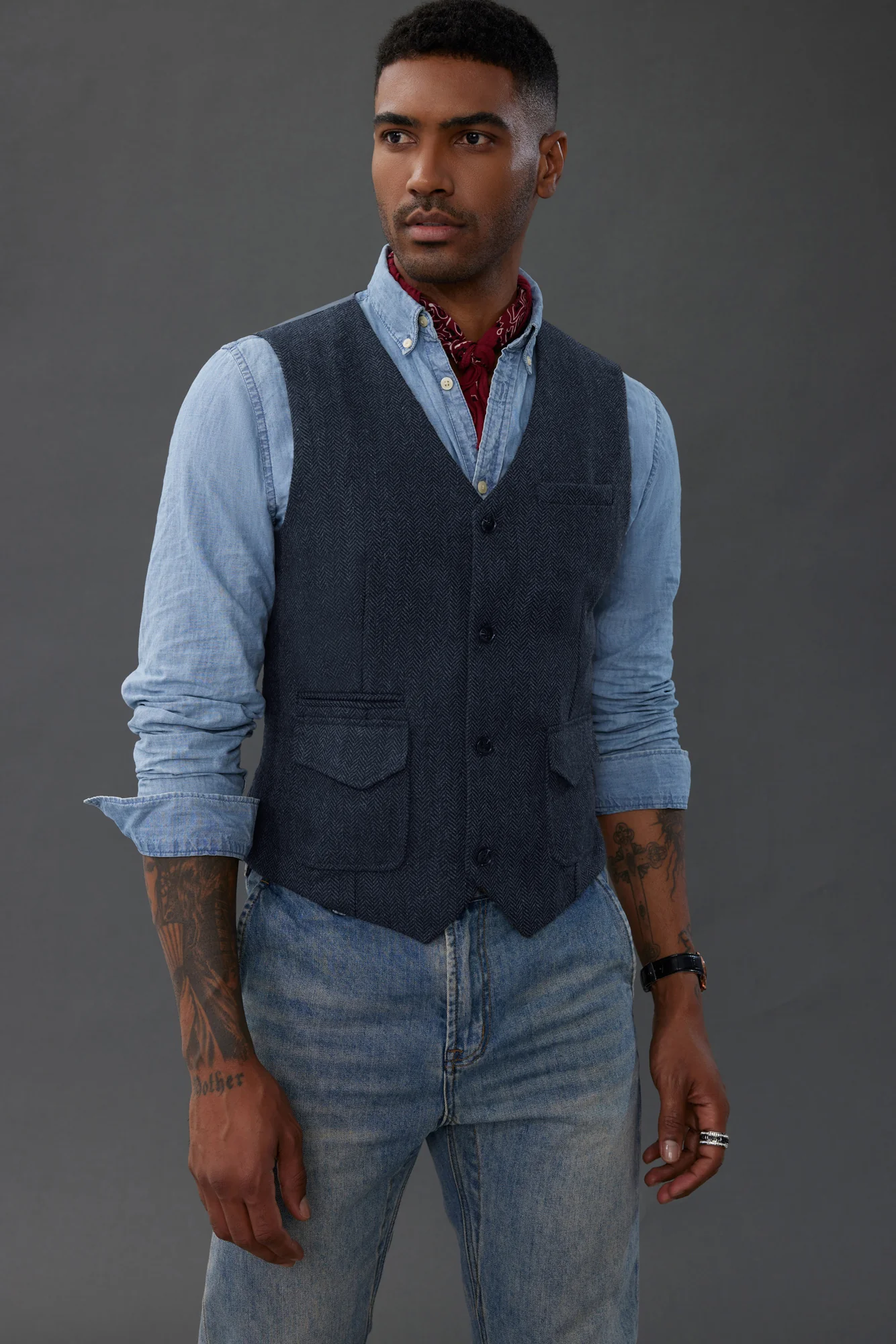 Men's British Herringbone Tweed Vest Casual Wool Blend Waistcoat with Pockets - Image 7