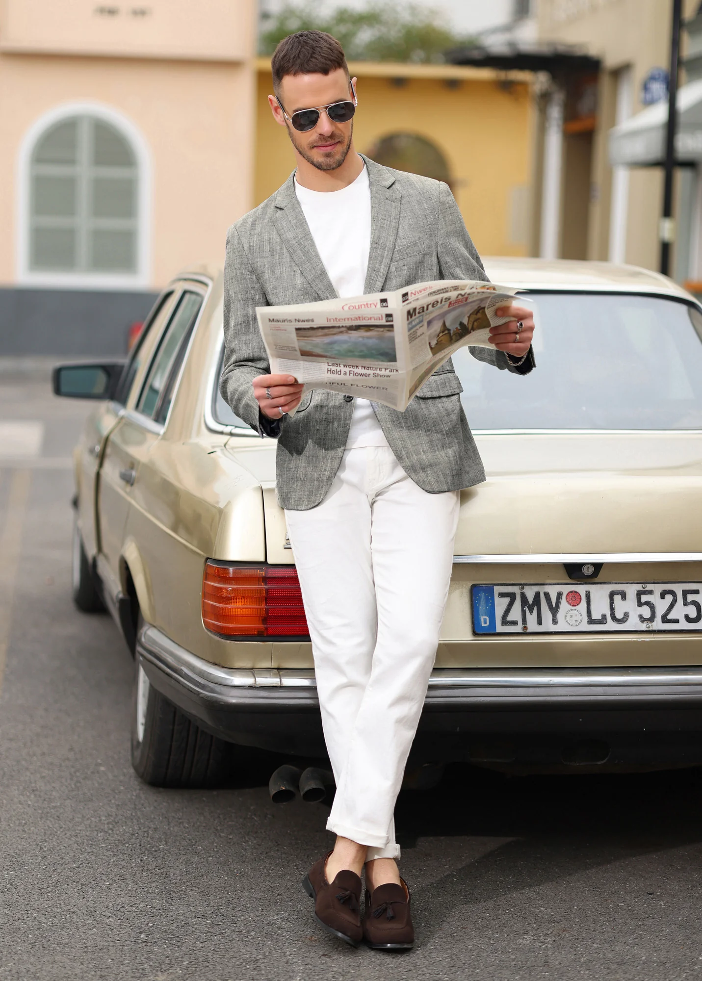 Men's Slim Fit Lightweight Linen Jacket Tailored Two Button Blazer Sport Coat - Image 10
