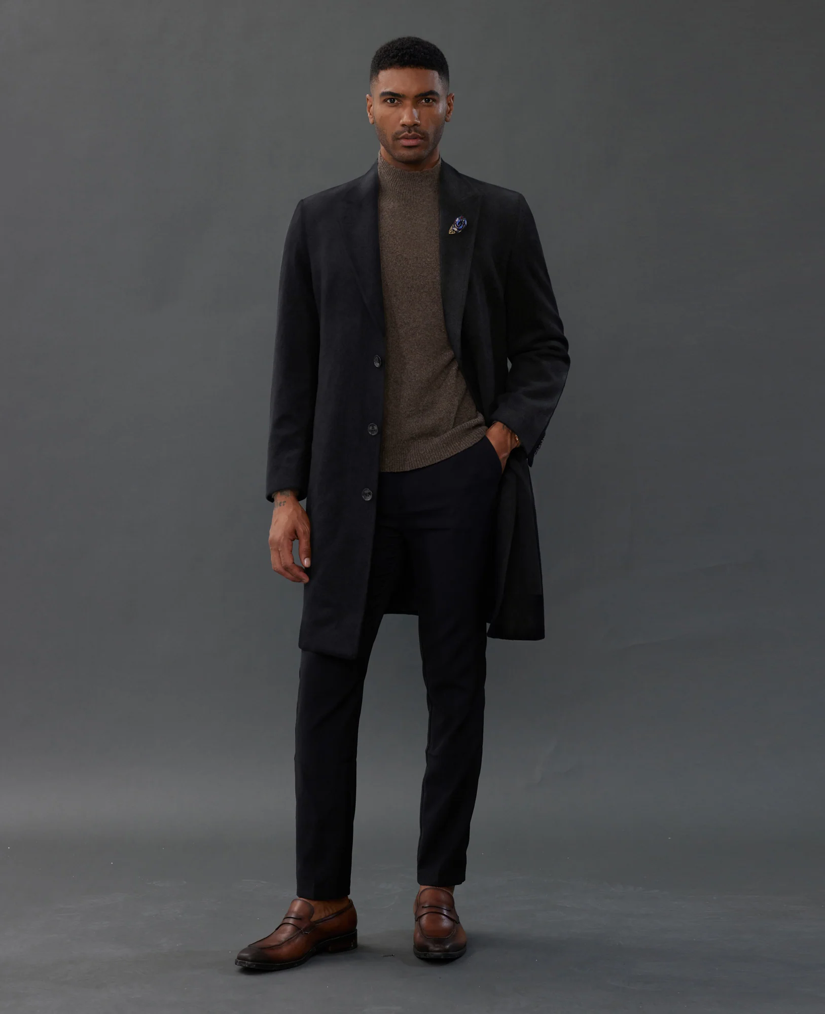 Men's Herringbone Wool Blend Long Overcoat Pea Coat with Brooch - Image 12