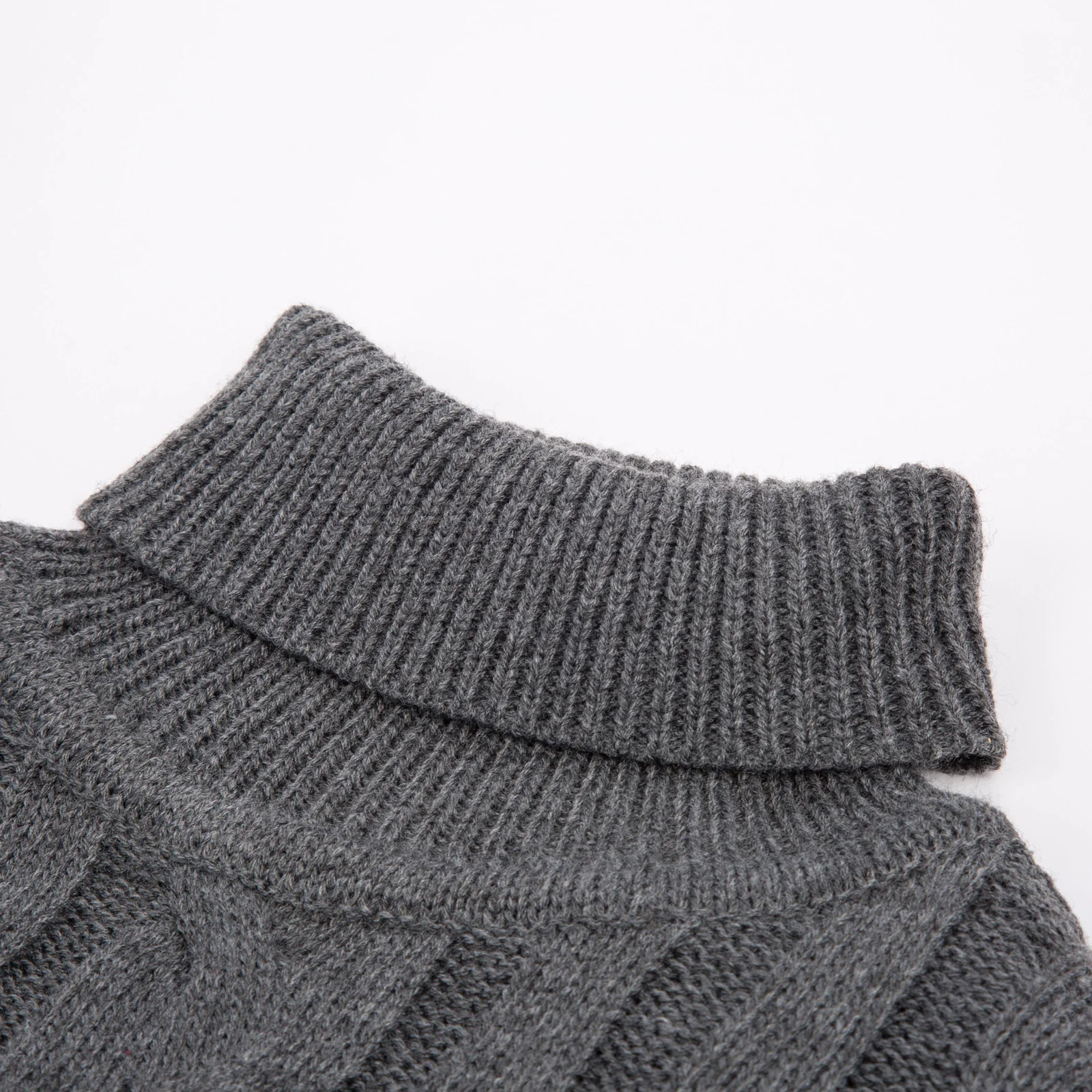 Men's Casual Turtleneck Sweaters Cable Knit Thermal Pullover Sweater - Image 10